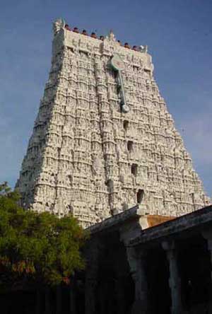 Mela-gopuram: The west temple tower